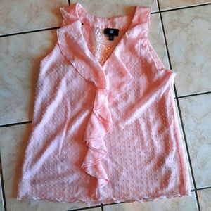 Sleeveless blouse